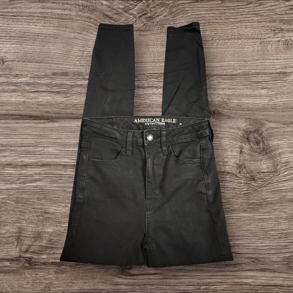 American Eagle Distressed Black Super‎ Hi Rise Jeggings With Ripped Knees Sz 2